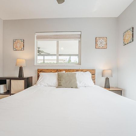 Home With A Pool Close To Beach And Fll Airport Pool Heated October- March Fort Lauderdale Esterno foto