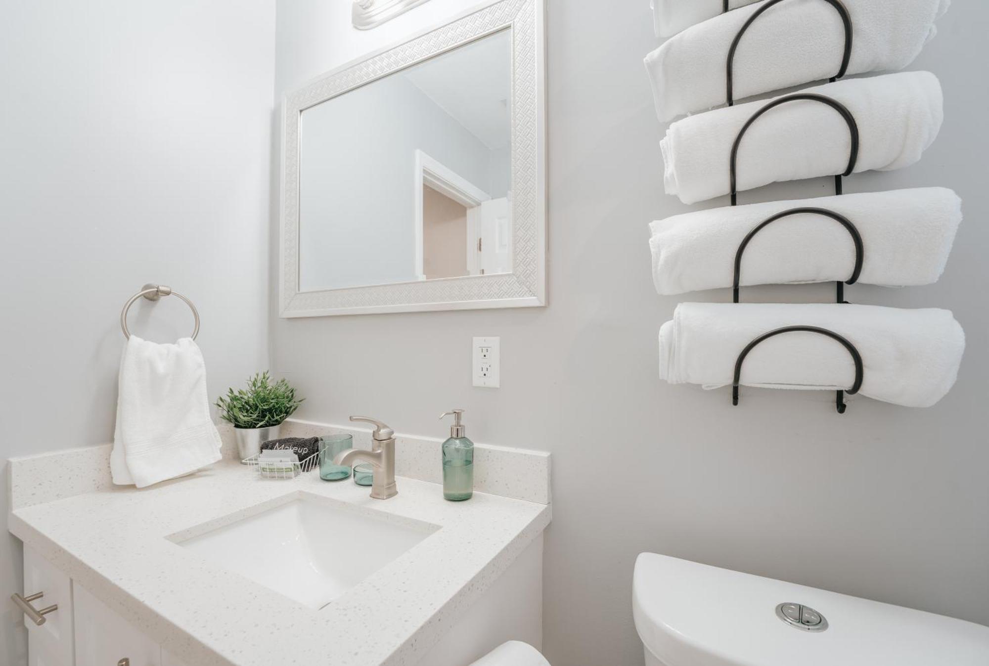 Home With A Pool Close To Beach And Fll Airport Pool Heated October- March Fort Lauderdale Esterno foto