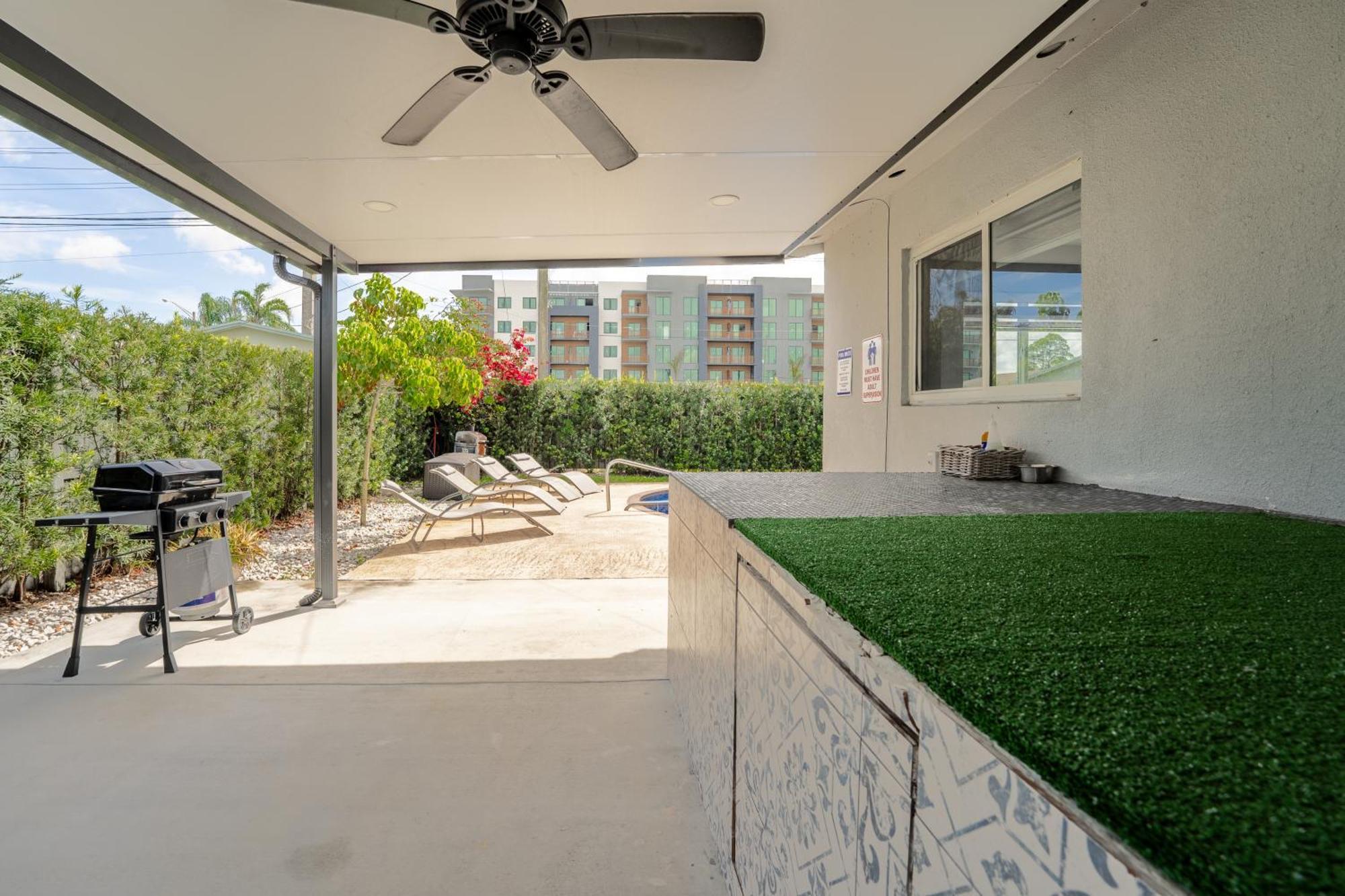 Home With A Pool Close To Beach And Fll Airport Pool Heated October- March Fort Lauderdale Esterno foto
